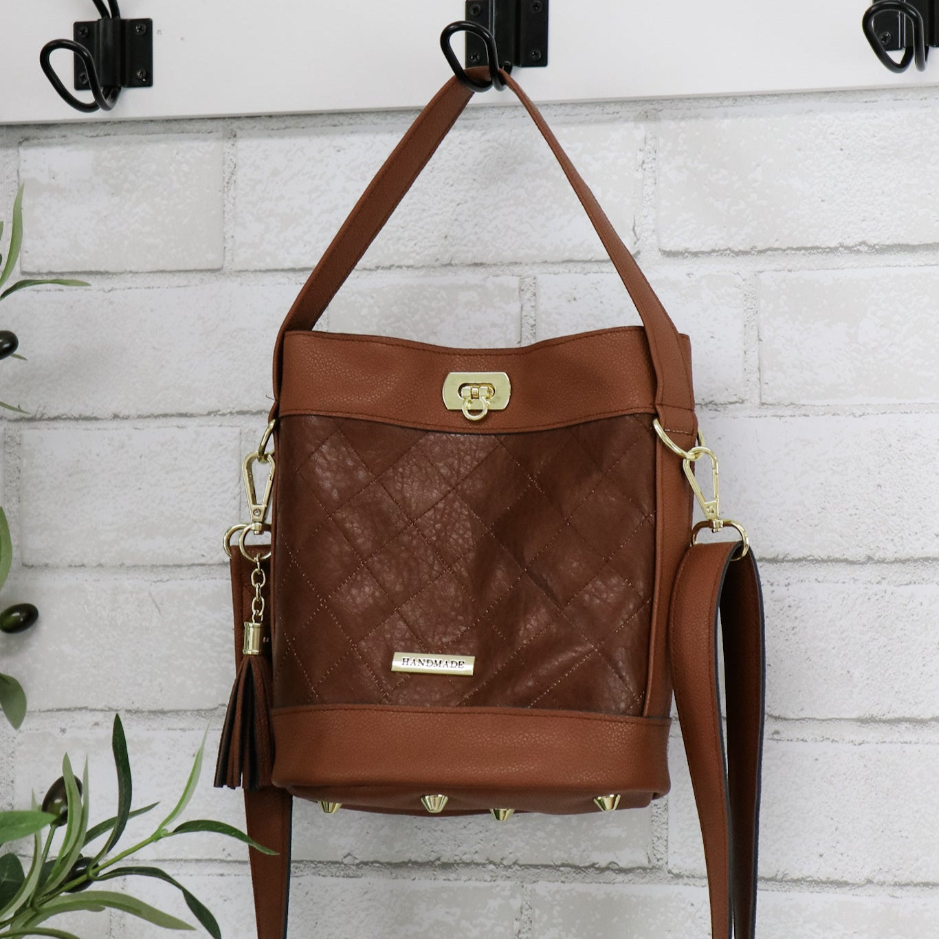 Sewing Sabrina: Create the Chicest Mini Bucket Bag with Us