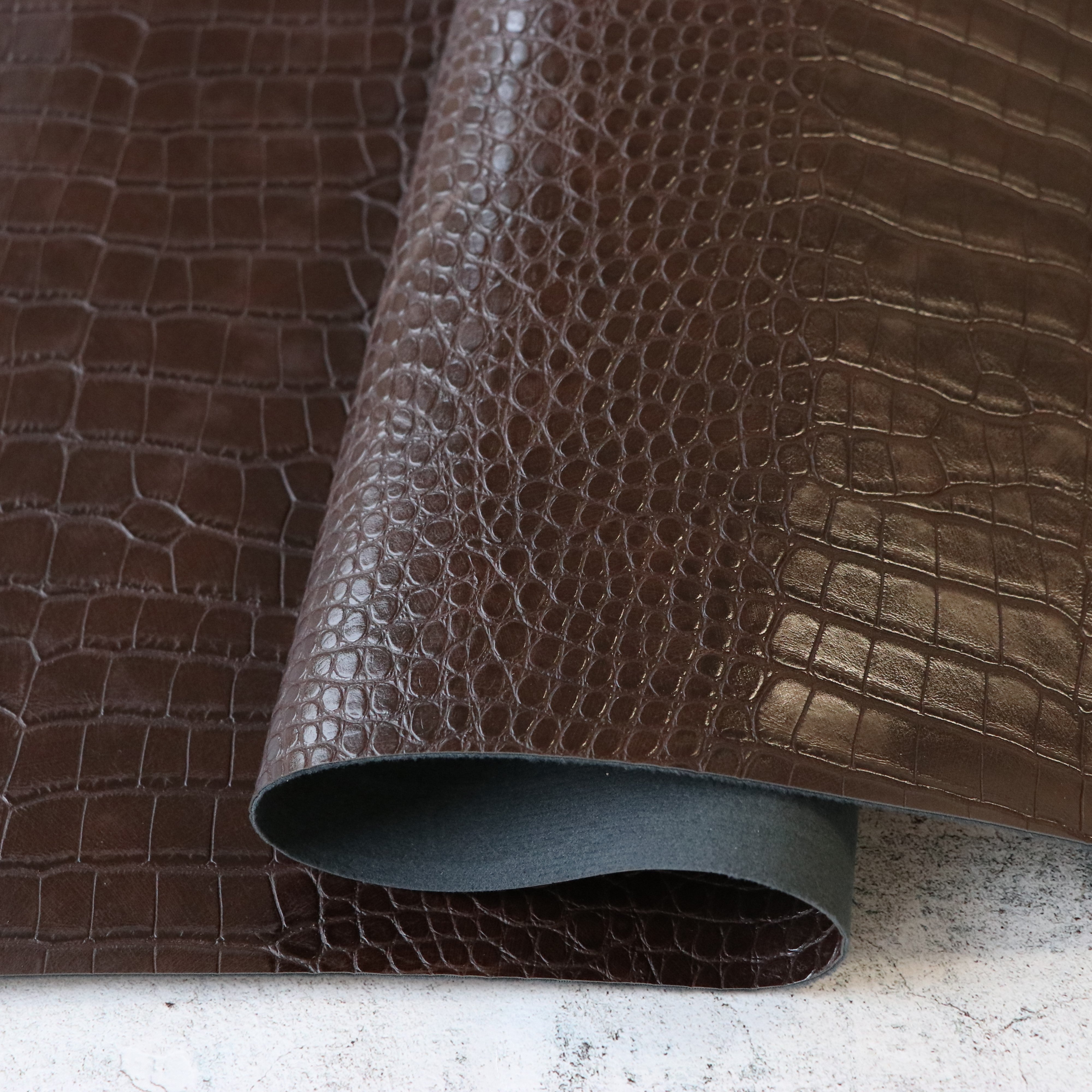 Woodland Brown Alligator Faux Leather – Sallie Tomato