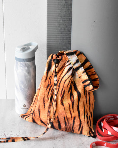 Free Pattern | Tiger Bag - Easy Gym Bag Tutorial