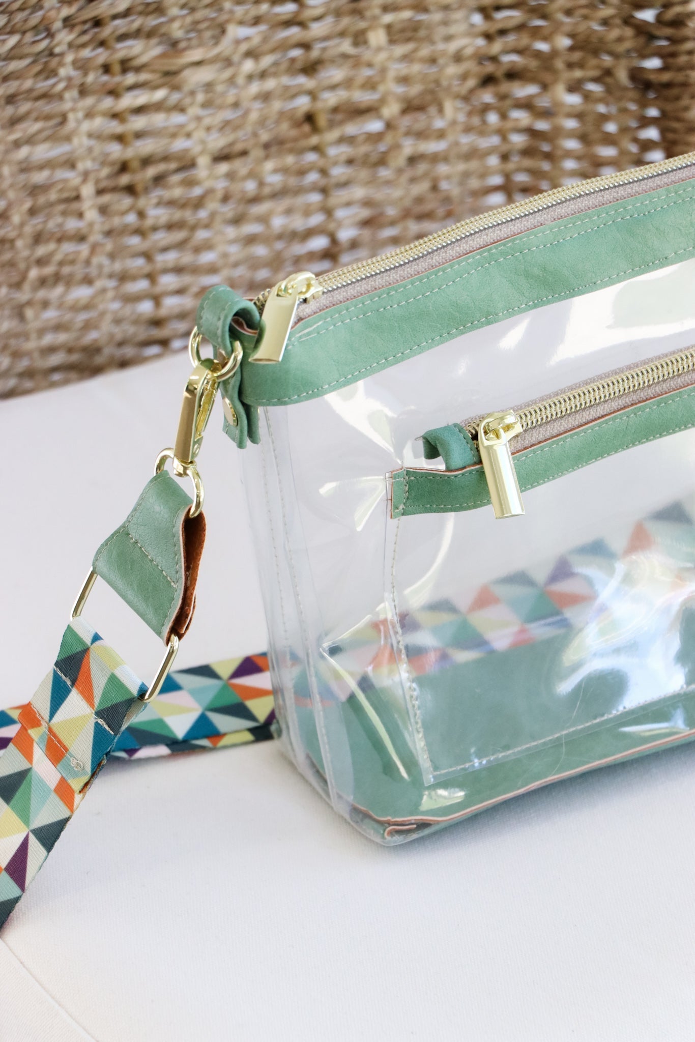 DIY Ruth Stadium Crossbody Bag Pattern & Tutorial!