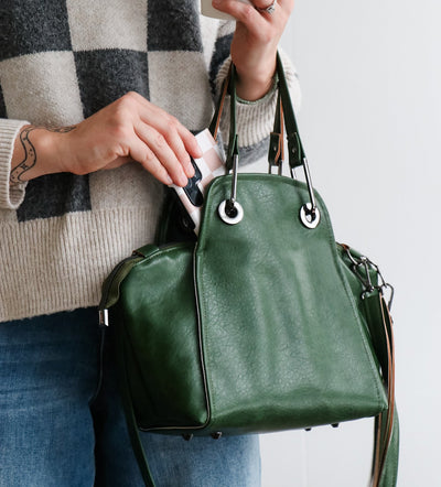The Evelyn Handbag: A Timeless Favorite