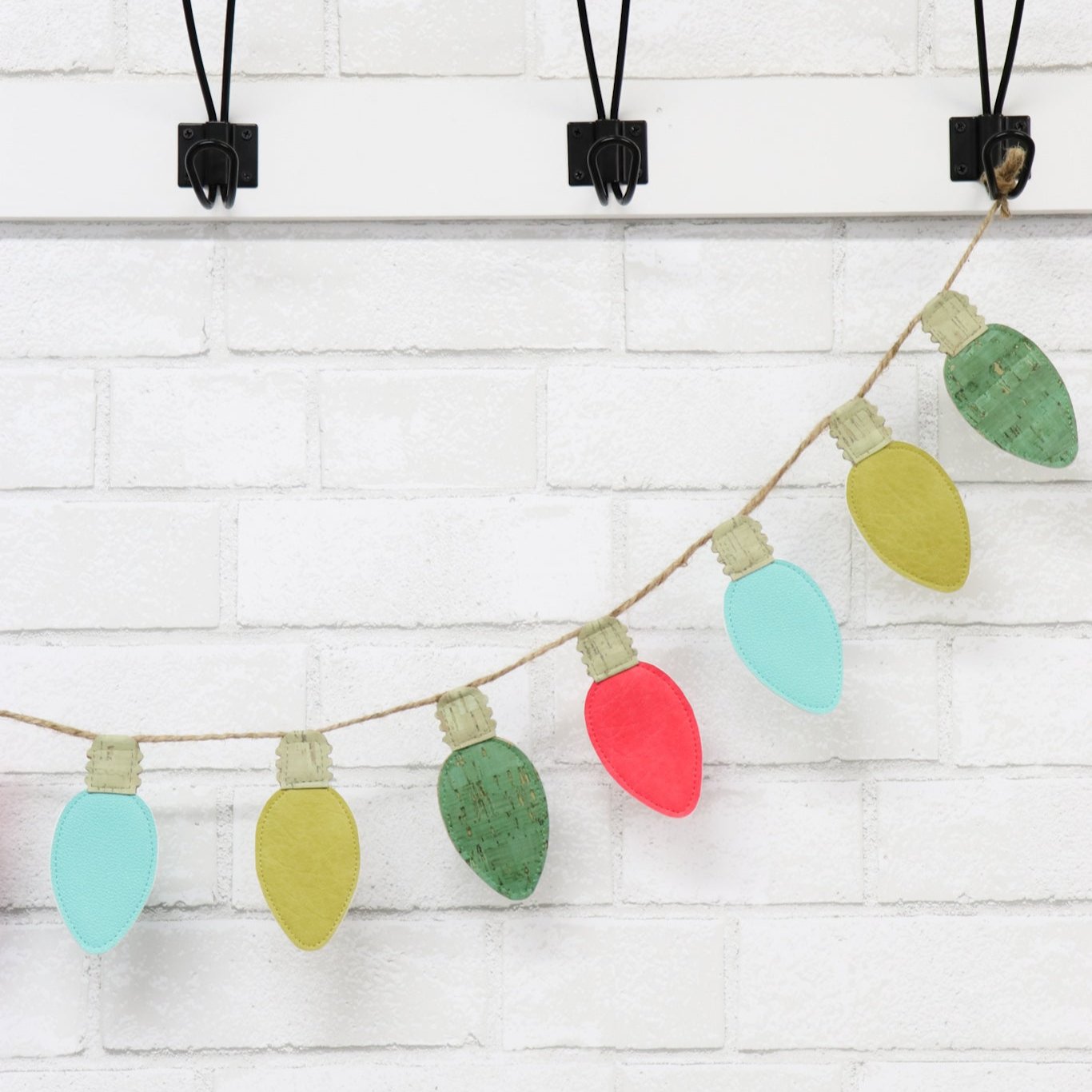 Free! Merry & Bright Garland Instant Download