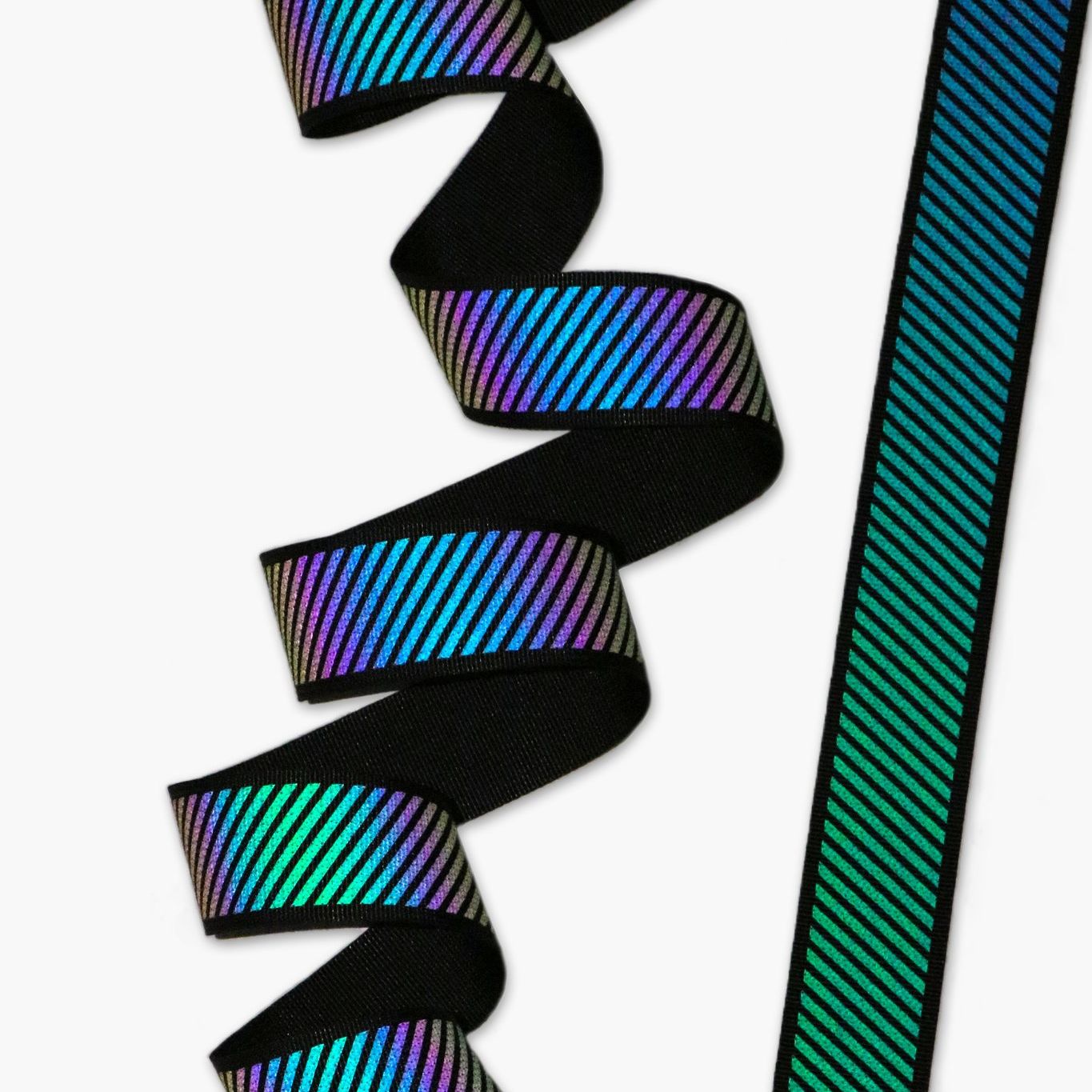 Sangle réfléchissante à bande diagonale de 1-1/2" 