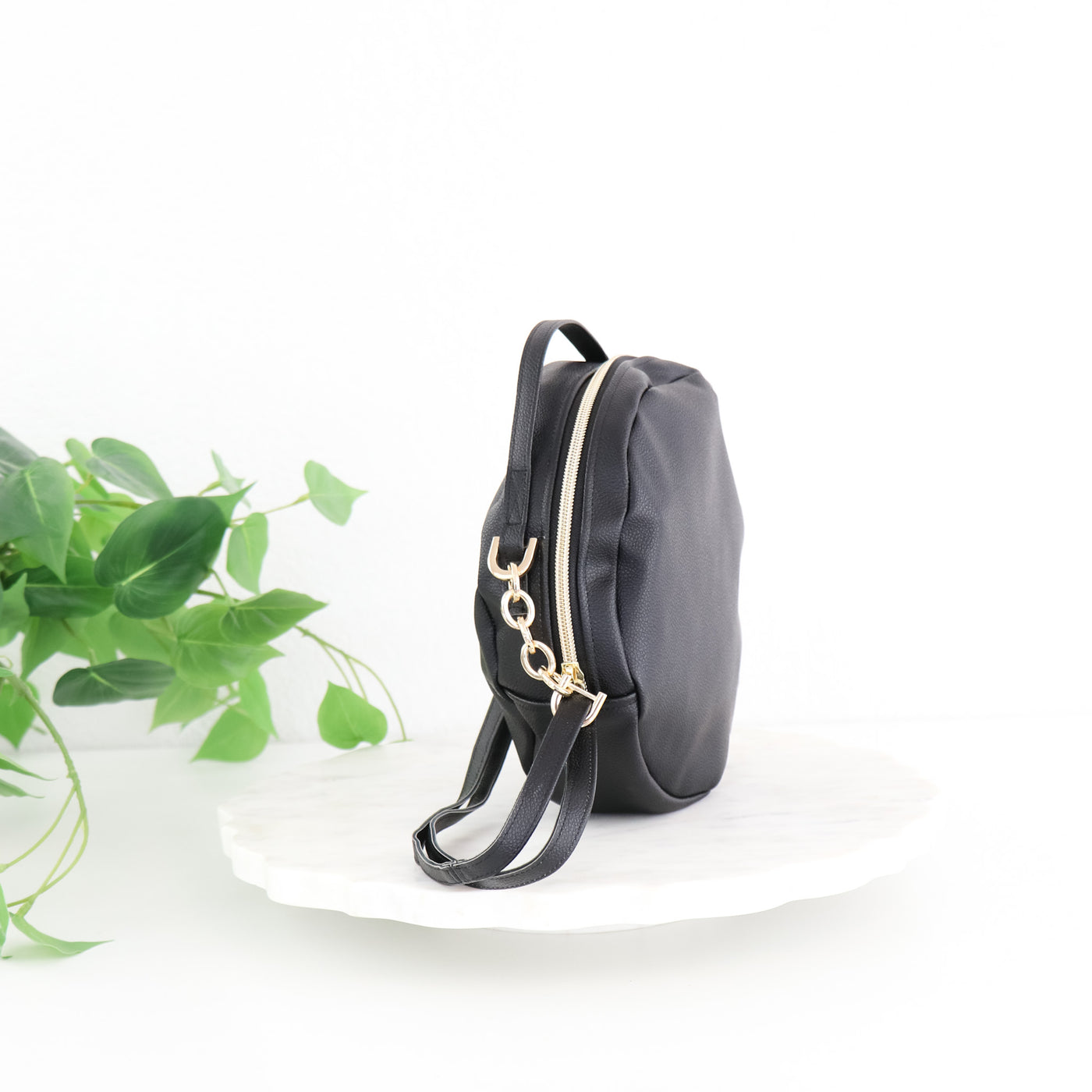 Sample Sale- Circle Bag- Black Pebble Faux Leather