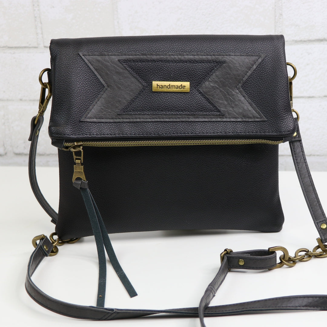 Black Pebble Faux Leather – Sallie Tomato