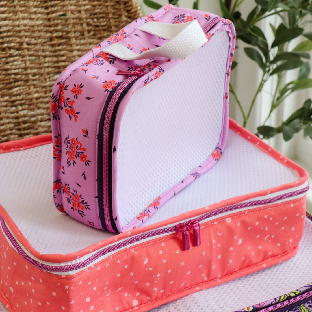Tula Pink Black Nylon Coil Zippers – Sallie Tomato