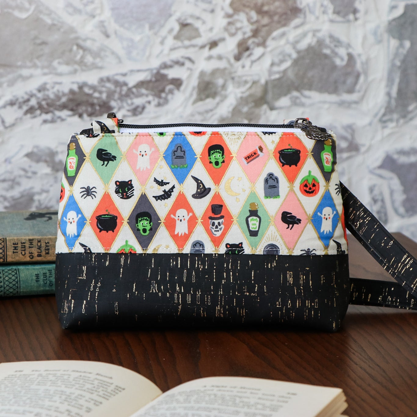 Mia Crossbody Halloween Kit
