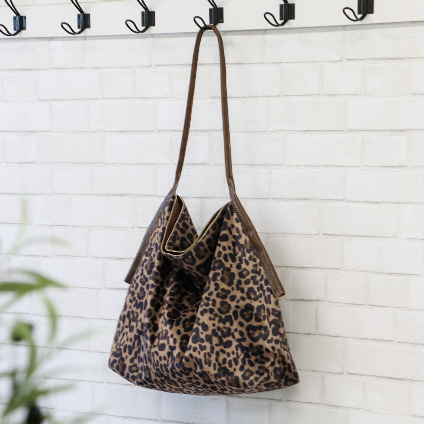 SUBASTA- Silvia- Cuero sintético guijarro fucsia