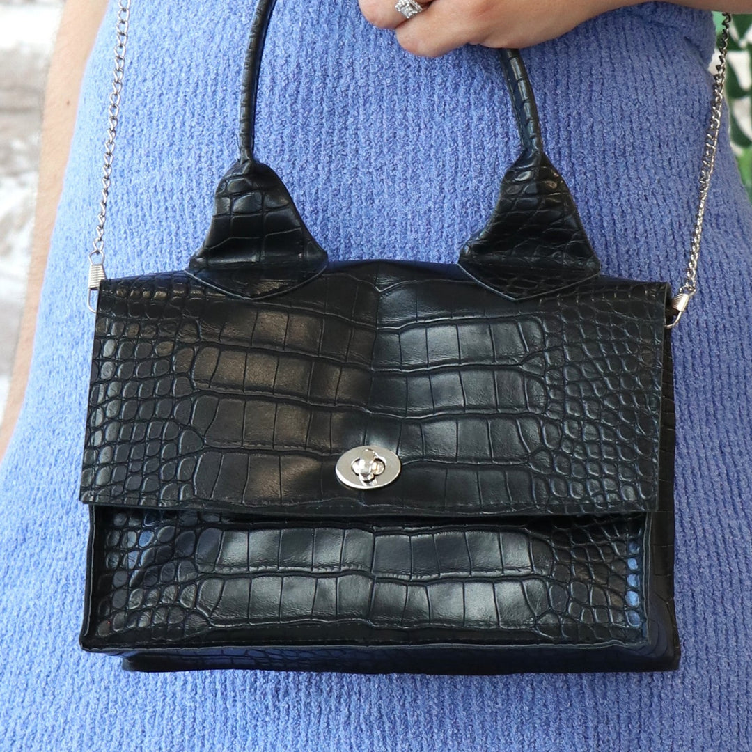 LST291_Gigi_FLABLAC_BlackAllig