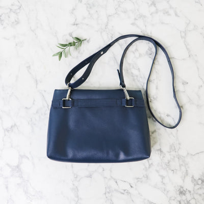Vente d'échantillons - Clara - Cuir synthétique tressé marron
