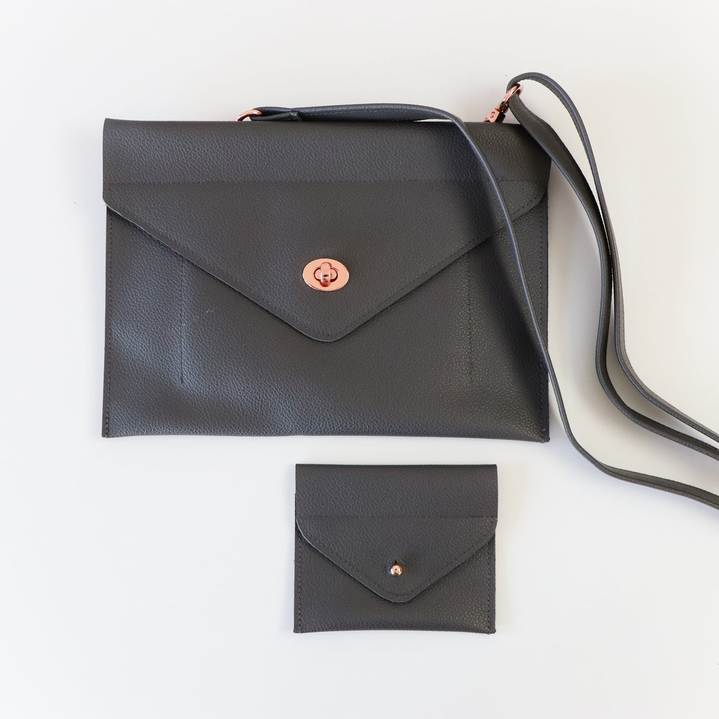 Venta de muestras: flores de jengibre y melocotón sobre algodón color espuma de mar