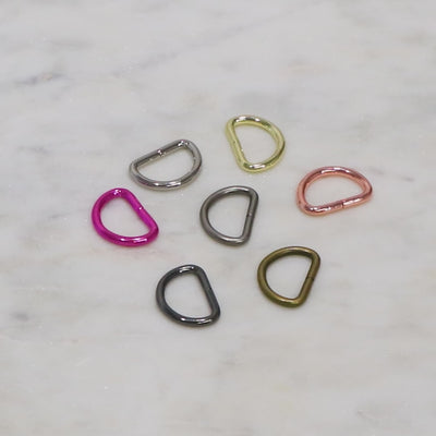 Quatre anneaux en D de 3/4"
